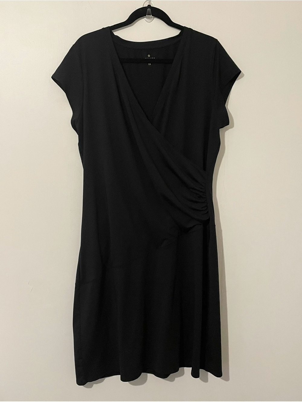 Athleta Black Short Sleeve Faux Wrap Style Athletic Dress Size 1X